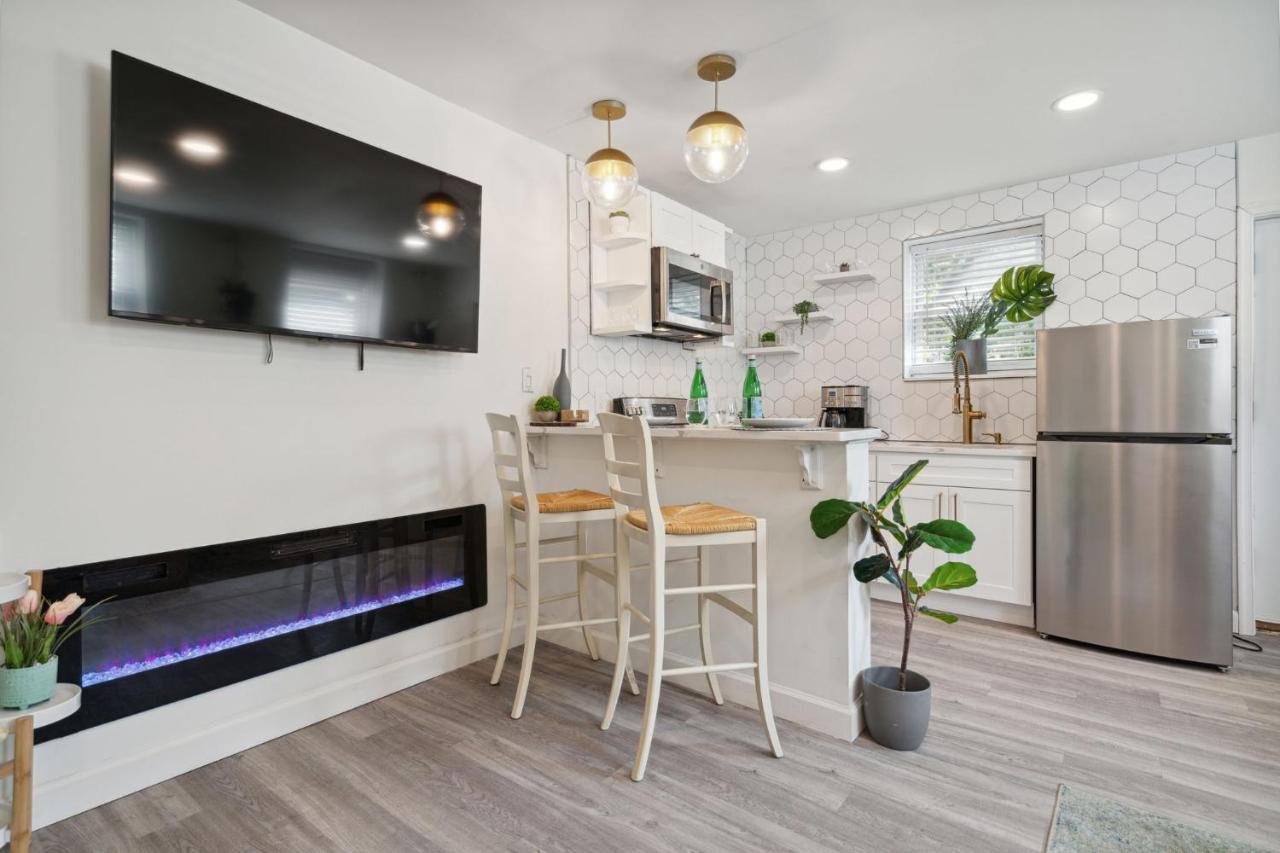 Apartamento Luxurious 2Bd, Fireplace, Family Friendly, Central Filadelfia Exterior foto